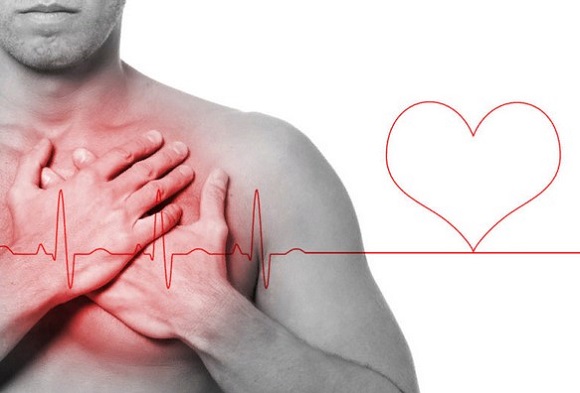 При инфаркте миокарда боль под лопаткой сзади не купируется анальгетиками